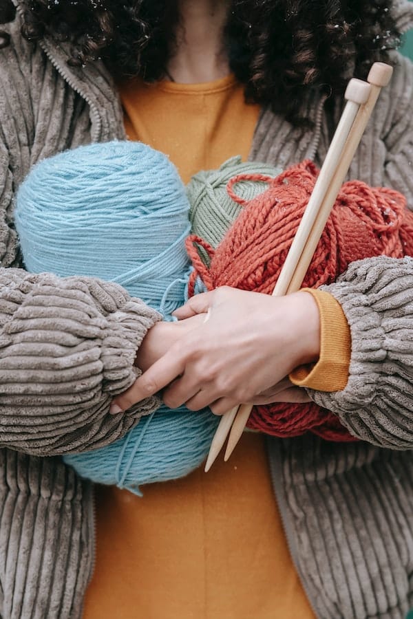 Materiales básicos para hacer crochet